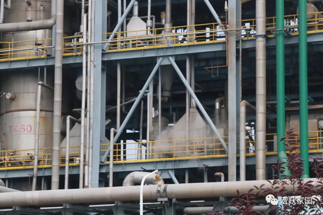 葫蘆島市在連石化工舉辦“2019年葫蘆島市危險化學品事故應(yīng)急救援演練”